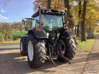 Tractor Valtra N121