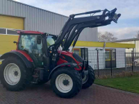 Tractor Valtra N114
