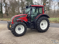 Tractor Valtra N121