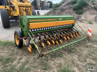 Seed drill Amazone D7-300