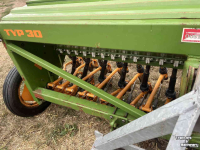 Seed drill Amazone D7-300