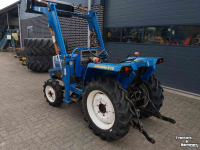 Horticultural Tractors Iseki Landleader 215 met voorlader en stuurbekrachtiging