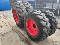 Wheels, Tyres, Rims & Dual spacers Bridgestone 520/85R38 420/85R28