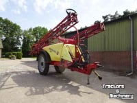 Fieldsprayer pull-type Hardi navigator 3000 27 meter