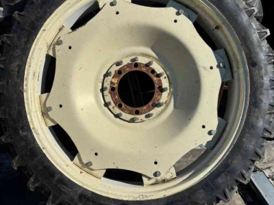 Wheels, Tyres, Rims & Dual spacers  9.5R44