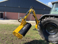 Mowing arm with flailmower Orsi river 355 compact Armklepelmaaier met heggenschaar