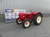 Tractor Porsche P133
