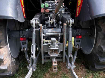 Tractor Massey Ferguson 5610 Dyna-4