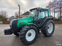 Tractor Valtra 6400