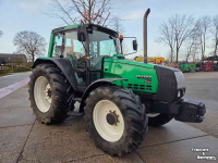 Tractor Valtra 6400