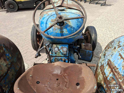 Tractor Fordson Major Diesel met gereviseerde motor!