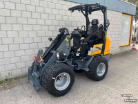 Wheelloader Giant G1500 mini shovel kniklader