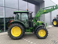 Tractor John Deere 5100M