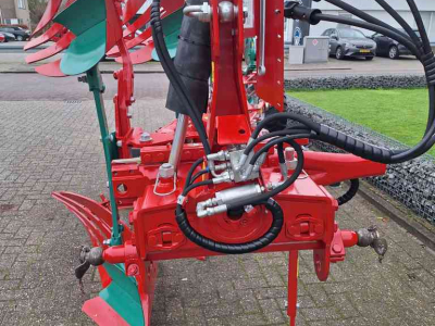Ploughs Kverneland LB 100-200-4