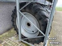 Wheels, Tyres, Rims & Dual spacers Michelin 16.9x38 op vaste velgen