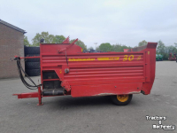 Silage-block distribution wagon Schuitemaker Amigo 30 S