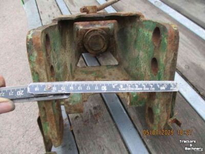 Used parts for tractors Deutz D  SERIE 53717/4III