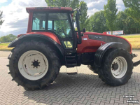 Tractor Valtra T130