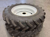 Wheels, Tyres, Rims & Dual spacers Firestone 420/85R38 en 340/85R28 Firestone performer 85