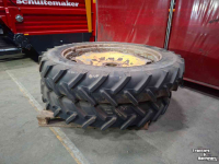 Wheels, Tyres, Rims & Dual spacers BKT 300/95R46 RT-955