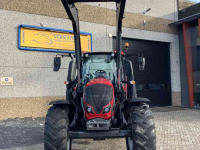 Tractor Valtra N 134H5 Hitech vol geveerd lucht Frontlader Manip 120  3692u