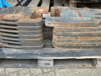 Diverse used spare-parts Claas Frontgewichten / Middengewichten / Frontweights