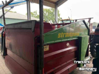 Silage-block distribution wagon Strautmann BVW