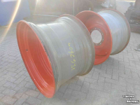 Wheels, Tyres, Rims & Dual spacers Fendt 23x38 18x28 10 gts