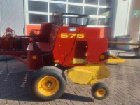 Balers New Holland 575 kleinpakkenpers