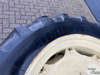 Wheels, Tyres, Rims & Dual spacers Michelin 13.6R38 op 8 gaats velg