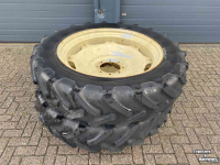 Wheels, Tyres, Rims & Dual spacers Michelin 13.6R38 op 8 gaats velg