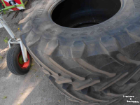 Wheels, Tyres, Rims & Dual spacers Pirelli 600/70r30 tm 900