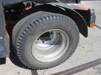 Wrapper Kuhn SW4004 balenwikkelaar voor vierkante (rechthoekige) en ronde balen