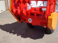 Manure spreader AGM Mini meststrooier 2.5T