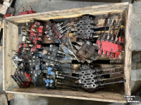 Diverse used spare-parts  Ventielenblokken, Bodemkabel, Hydrauliek, diversen