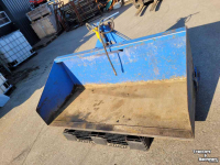 Tractor tipping boxes  Grondbak 1.8 mtr hydraulisch