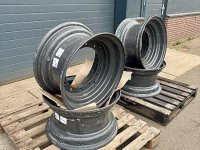 Wheels, Tyres, Rims & Dual spacers  Case 13.00-25/1.4 velg voor 17.5R25 - 12 gaats