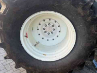 Wheels, Tyres, Rims & Dual spacers Mitas 800/65R32