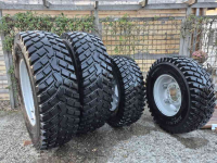 Wheels, Tyres, Rims & Dual spacers BKT 400/80R24 en 480/80R34