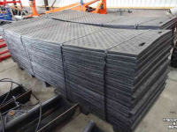 Other earthmoving and heavy equipment and accessories  Rijplaat - Rijplaten Kunststof afm 3000x1000x20 mm