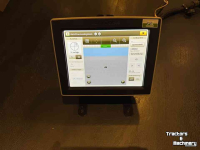 GPS steering systems and attachments John Deere 4240 display met Autotrac en sectioncontrol