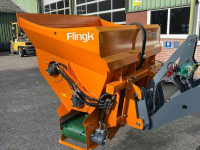 Sawdust spreader for boxes Flingk KSS 1015 boxenstrooier
