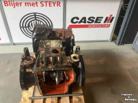 Diverse used spare-parts Case CS110