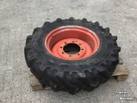 Wheels, Tyres, Rims & Dual spacers Stomil 13.6 R24 Kormoran op 8 gaats velg