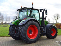 Tractors Fendt 720 Vario S4 Profi Plus