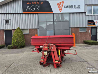 Fertilizer spreader Lely Centerliner strooier