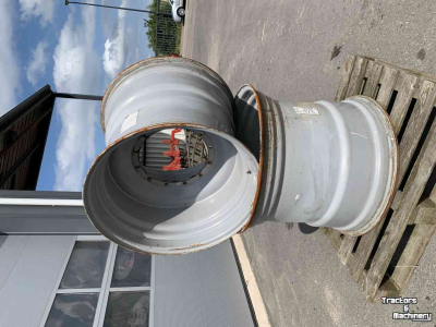 Wheels, Tyres, Rims & Dual spacers  velgen 32 inche