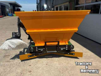 Sawdust spreader for boxes Giant ZV600LF