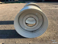 Wheels, Tyres, Rims & Dual spacers New Holland DW 20 x 42 vaste velgen ongebruikt