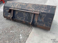 Loading buckets  Grondbak 2 meter